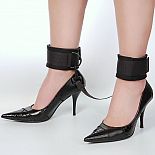 <strong>Чёрные оковы из неопрена для начинающих</strong> <br />
Оковы выполненные из современного материала - мягкого пенистого неопрена, ламинированного шелковистым спандексом, (относятся к классу Soft-bondage), прекрасный аксессуар для начинающих. <div class="charTableblock"><div><span>Материал</span>: текстиль</div><div><span>Цвет</span>: черный</div><div><span>Производитель</span>: Sitabella, Россия</div></div> Чёрные оковы из неопрена для начинающих
Оковы выполненные из современного материала - мягкого пенистого неопрена, ламинированного шелковистым спандексом, (относятся к классу Soft-bondage), прекрасный аксессуар для начинающих.