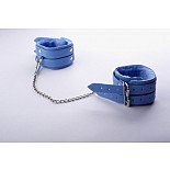 <strong>Оковы голубые с ремешками, соединенные цепочкой длиной 35см 5013-5</strong> <br />
Изготавливаются из искусственной кожи. <div class="charTableblock"><div><span>Материал</span>: кожзам</div><div><span>Цвет</span>: другой</div><div><span>Производитель</span>: Sitabella, Россия</div></div> Оковы голубые с ремешками, соединенные цепочкой длиной 35см 5013-5
Изготавливаются из искусственной кожи.