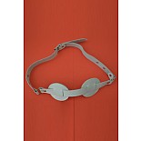 <strong>Маска белая</strong> <br />
Маска изготовлена из натуральной кожи с велюровой подкладкой. <div class="charTableblock"><div><span>Цвет</span>: белый</div><div><span>Материал</span>: кожа</div><div><span>Тип</span>: маска</div></div> Маска белая
Маска изготовлена из натуральной кожи с велюровой подкладкой.