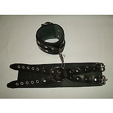 <strong>Чёрные кожаные наручники Крест без подкладки</strong> <br />
Широкие наручники ручной работы - это ваш помощник в реализации самых необузданных БДСМ-фантазий.<div class="charTableblock"><div><span>Материал</span>: кожа</div><div><span>Цвет</span>: черный</div><div><span>Производитель</span>: Подиум, Россия</div></div> Чёрные кожаные наручники Крест без подкладки
Широкие наручники ручной работы - это ваш помощник в реализации самых необузданных БДСМ-фантазий.