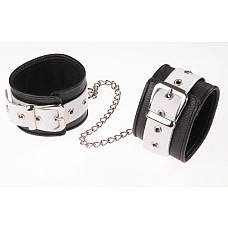 <strong>Оковы кожаные черные с белым широким ремешком, соединенные цепочкой длиной 35см 3072-13</strong> <br />
Изготавливаются из натуральной кожи с велюровой подкладкой.<div class="charTableblock"><div><span>Материал</span>: кожа</div><div><span>Цвет</span>: черный</div></div> Оковы кожаные черные с белым широким ремешком, соединенные цепочкой длиной 35см 3072-13
Изготавливаются из натуральной кожи с велюровой подкладкой.