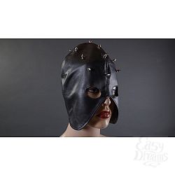 Декорированный шипами чёрный полушлем Декорированный шипами чёрный полушлем